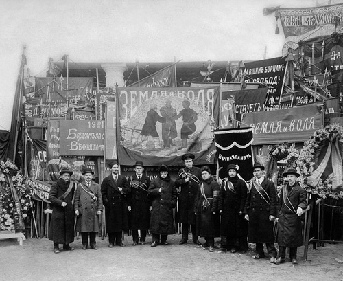 Похороны жертв Февральской революции. Члены похоронной комиссии, март 1917, г. Петроград
