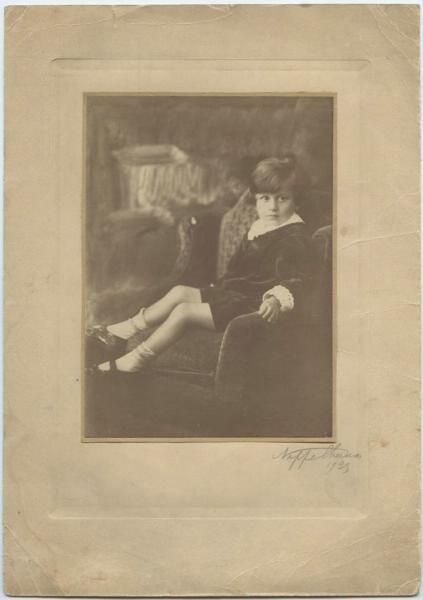 Портрет ребенка, 1923 год