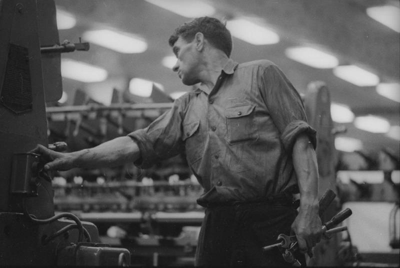 Фото \"Слесарь-наладчик\", 1967 год, Волгоградская обл., г. Волжский ...