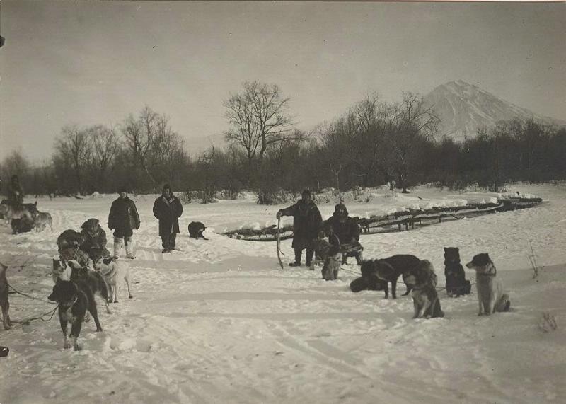 На реке Половинке около села Елизово, 1928 год, Камчатская губ.,  с. Елизово
