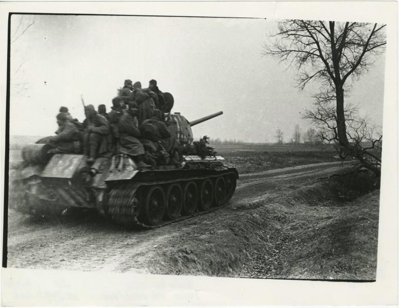 «Вперед, на Берлин!» Танки командира Дремова, январь - апрель 1945, Германия