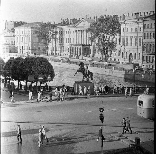 Аничков мост, 1966 год, г. Ленинград. Невский проспект, р. Фонтанка.
