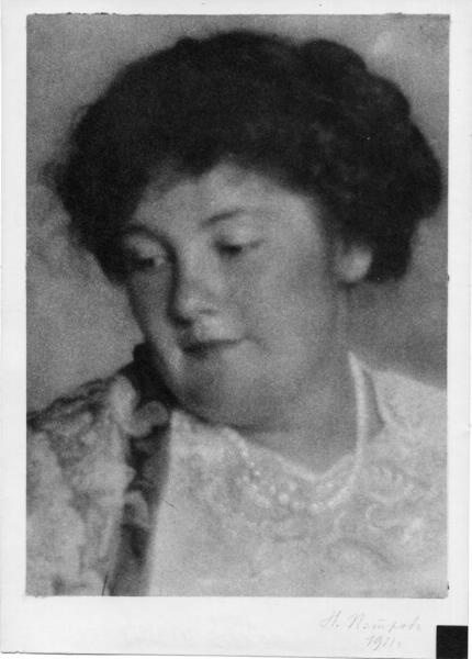 Портрет Эмилии Францевны Лебовой, 1911 год