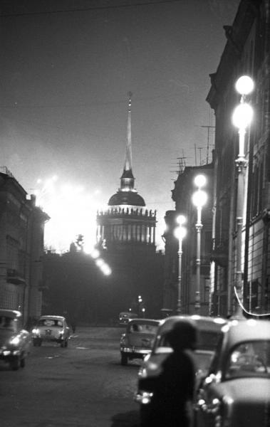 Невский проспект поздним вечером, 1965 год, г. Ленинград