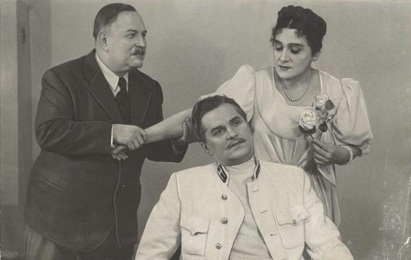 Сцена из спектакля «Варвары», 1941 год