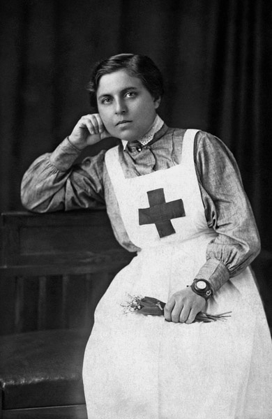 Медсестра, 1915 - 1920. Выставка «Медсестры. Ради здоровья других» с этой фотографией.