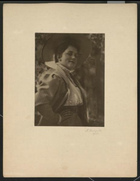 Екатерина Александровна Хренникова, 1910 год