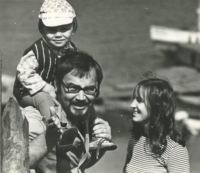 Семья, 1970 - 1975. Выставка «Что такое семья?» с этой фотографией.