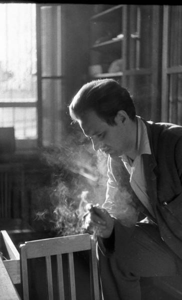 Мужчина с сигаретой, 1963 - 1964, г. Москва