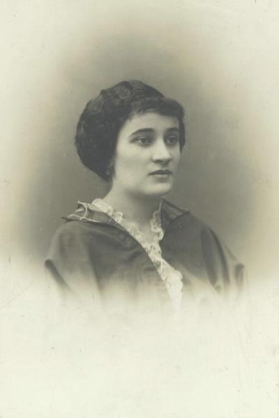 Женский портрет, 1910 - 1918