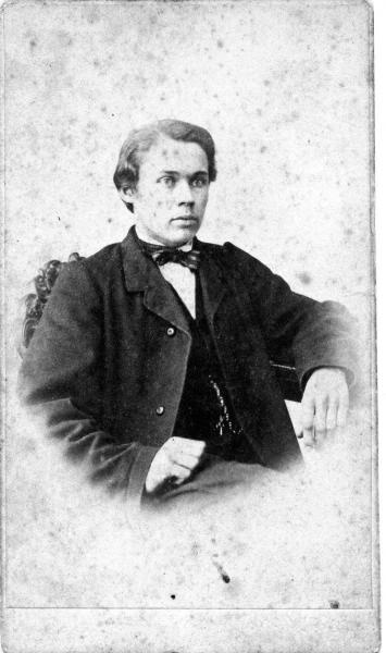 Портрет сидящего молодого человека, 1870-е
