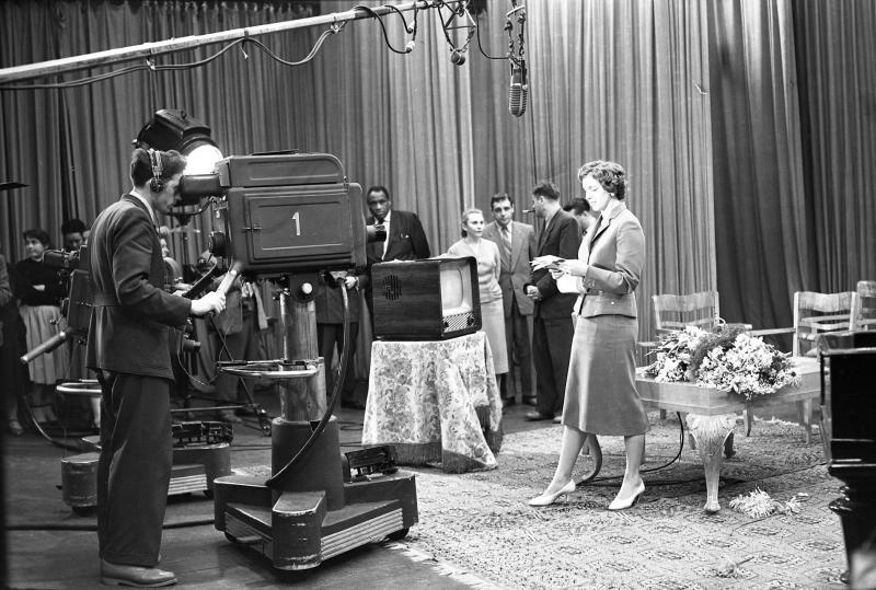 Американский певец Поль Робсон в телевизионной студии, 1958 год, г. Москва