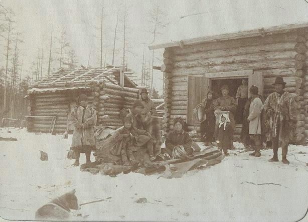 Зима, 1910-е. Из серии «Этнографическая экспедиция по Северу».