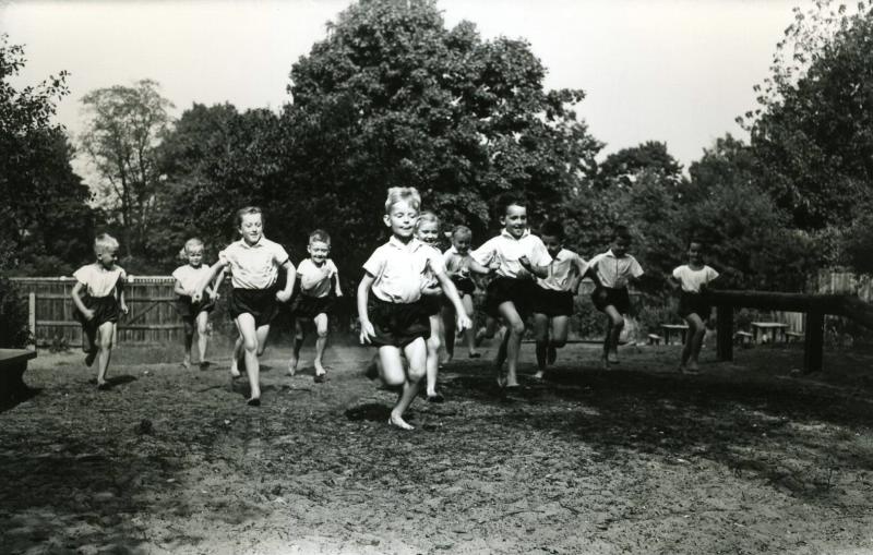 Дети бегут по двору, 1960 - 1965, Литовская ССР