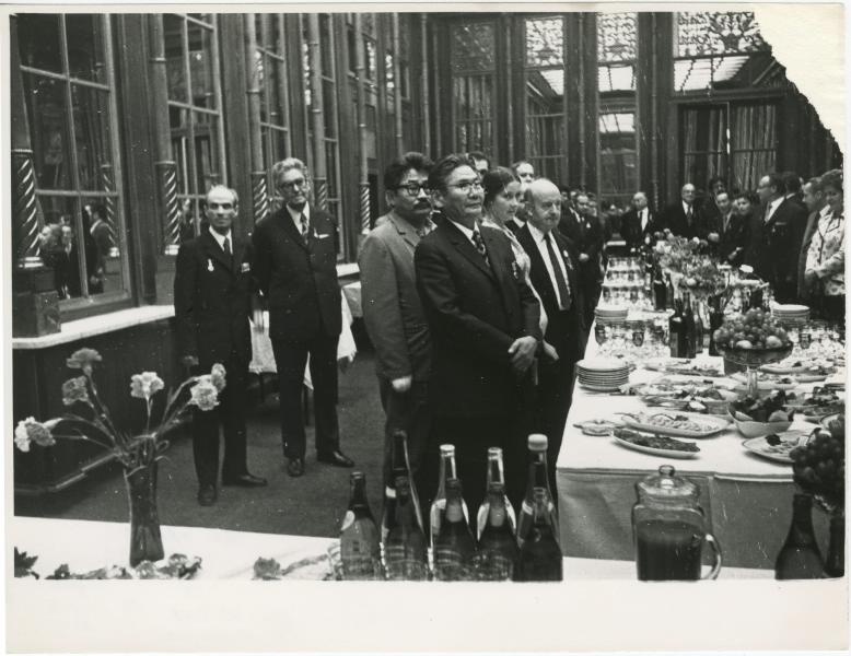 Фуршет после официального приема по случаю визита Юмжагийна Цэдэнбала, 1970-е