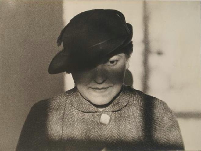 Варвара Степанова, 1937 год, г. Москва. Видео «ВАРСТ: Варвара Степанова» с этой фотографией.&nbsp;