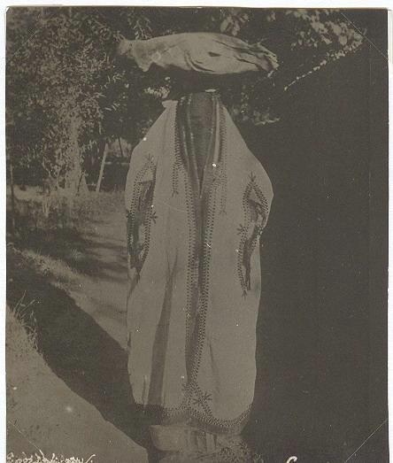 Женщина в парандже, 1930-е, Средняя Азия