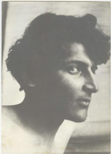 Портрет молодого человека в профиль, 1920-е