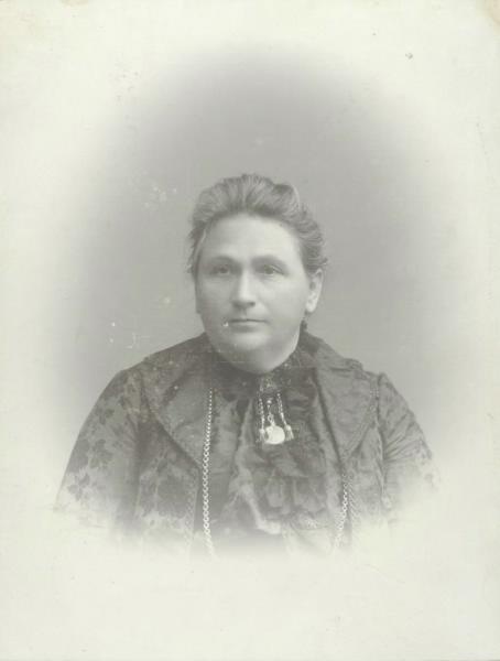 Женский портрет, 1880 - 1890, Крым, г. Севастополь