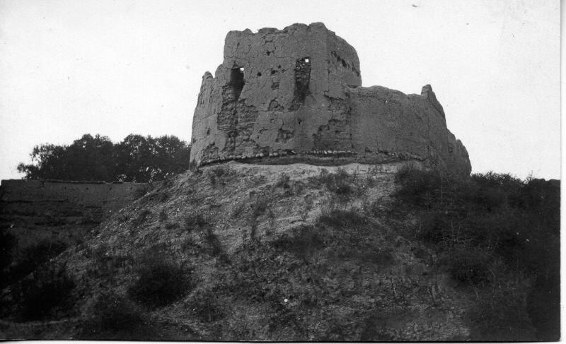 Развалины крепости на горе, 1900-е