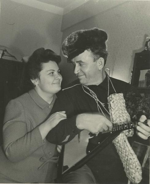 Поэт Виктор Боков с женой, 1960-е