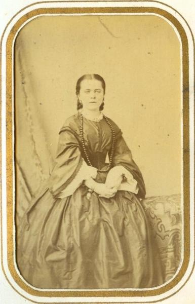 Женский портрет, 1860-е, г. Воронеж