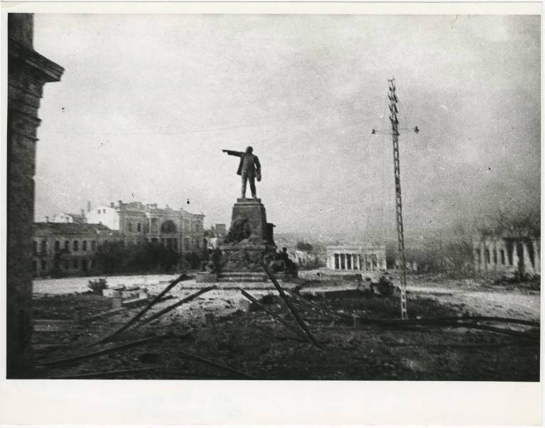 В последний день обороны Севастополя, 4 июля 1942, г. Севастополь