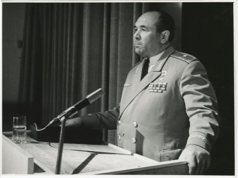 Выступление генерал-майора, 1970-е