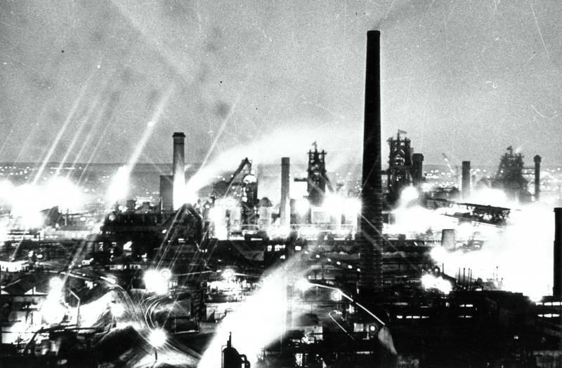Огни Донбасса, 1940 год, Украинская ССР, Сталинская обл.. С 1961 года – Донецкая область.