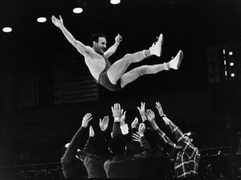 Чемпион, 10 - 24 октября 1964, г. Токио. Выставки:&nbsp;«О спорт – ты мир!»,&nbsp;«Мы – чемпионы!» с этой фотографией.