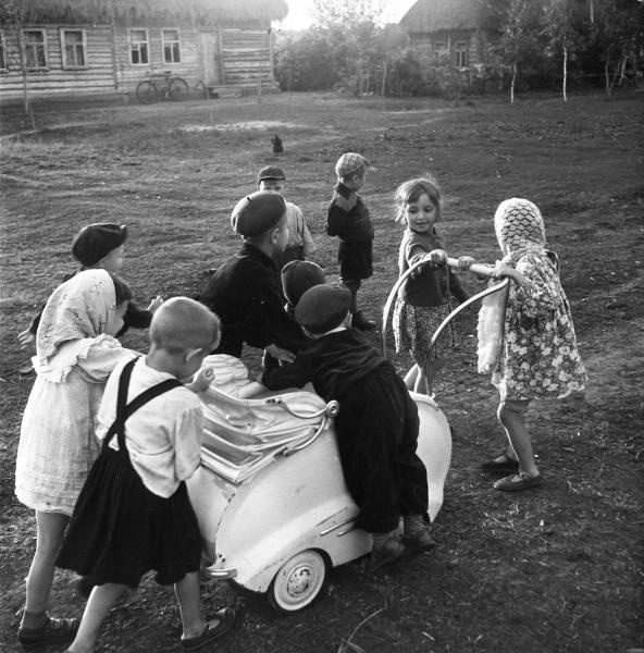 «У них свой транспорт», 1957 год, Тамбовская обл., колхоз «Коминтерн»