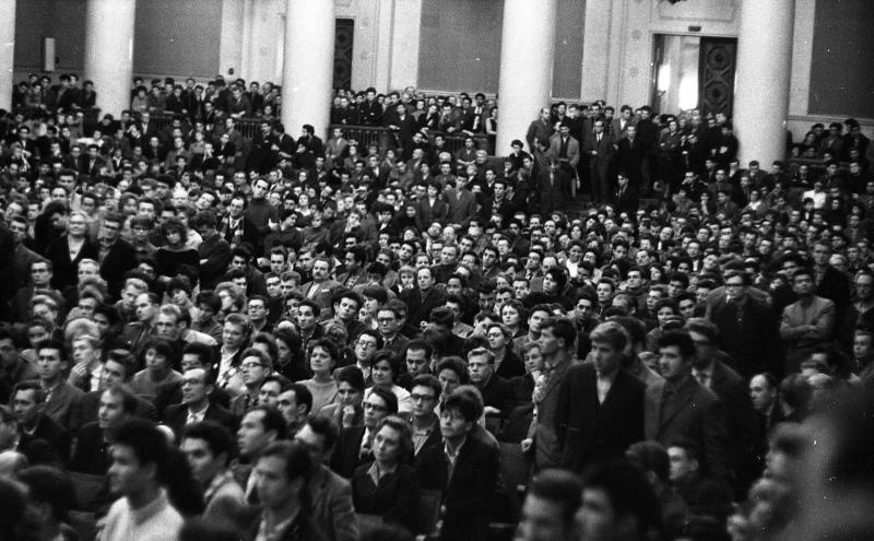 В аудитории во время лекции математика Андрея Колмогорова, 1963 - 1964, г. Москва
