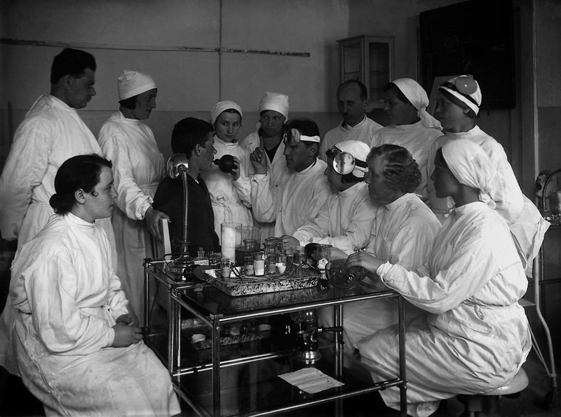 Студенты больницы им. И.И. Мечникова, январь 1936, г. Ленинград