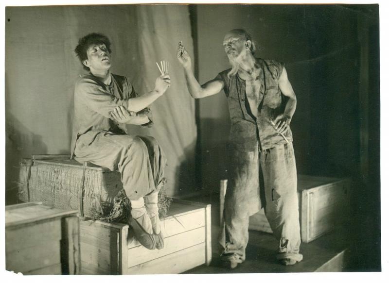 Сцена из спектакля «Рычи, Китай», 1926 - 1929