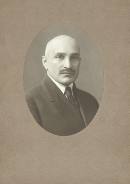 Портрет мужчины, 1913 год, г. Екатеринослав. Город Екатеринослав с 1926 года – Днепропетровск, с 2016 года – Днепр.