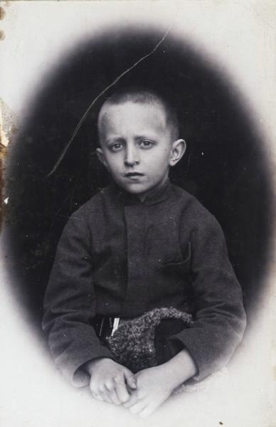 Валентин - сын фотографа Павла Левинского, 27 марта 1905