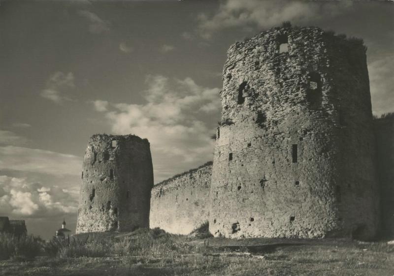Псковский форпост на пути ливонских рыцарей, 1940-е, Псковская обл., Печорский р-н, г. Изборск