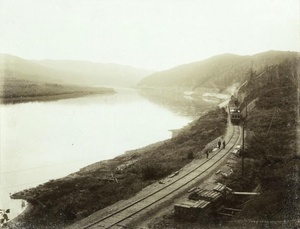 Забайкальская железная дорога, 1890-е, г. Чита. Выставки&nbsp;«Транссибирская магистраль: вся Россия за окном» и «Россия в последнее десятилетие XIX века» с этой фотографией.