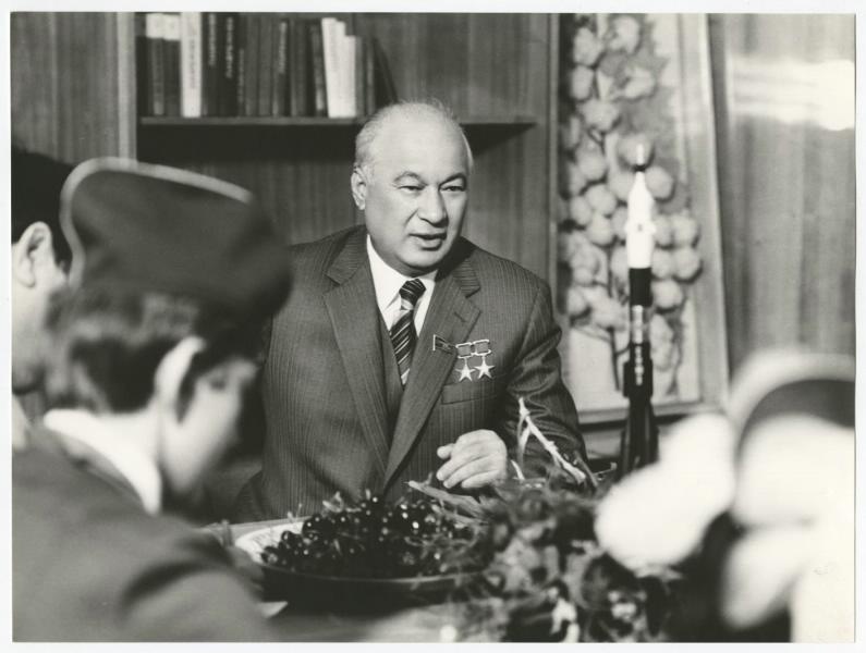 Шараф Рашидов, 1980 год. Первый секретарь ЦК Компартии Узбекистана.
