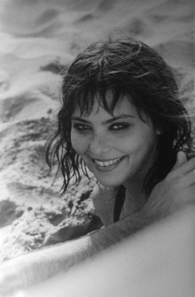 Актриса Орнелла Мути на съемочной площадке фильма «Жизнь прекрасна», 1980 год. Выставка «Фотографии Юозаса Будрайтиса» с этим снимком.