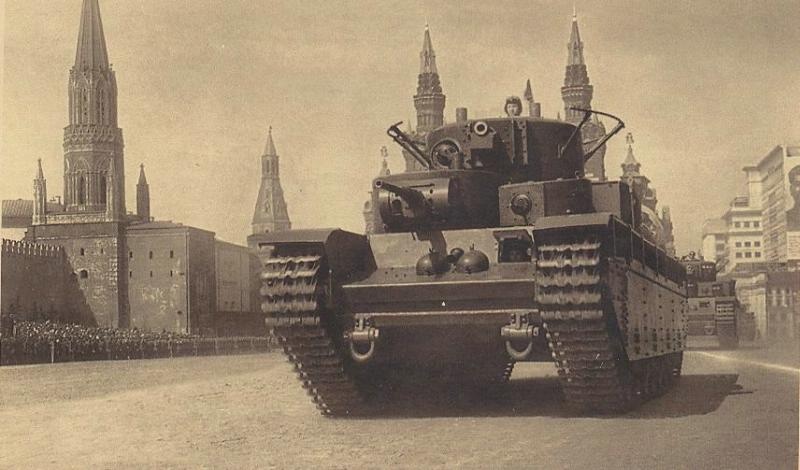 Т-35 на параде на Красной площади, 1934 - 1935, г. Москва. Выставка «Кто с мечом к нам придет…» с этой фотографией.