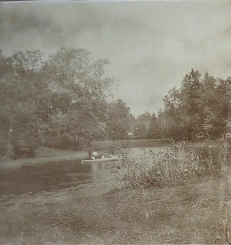 На реке, 1910-е