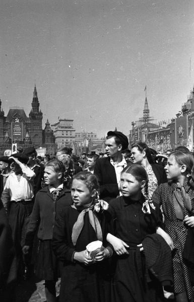 Демонстранты на Красной площади, 1 мая 1947, г. Москва