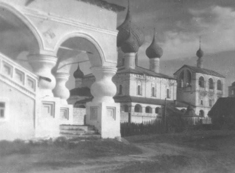 Воскресенский монастырь, 1930-е, г. Углич. Выставка «Православие с разных ракурсов» с этой фотографией.