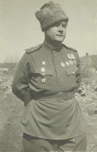 Заместитель командира по политчасти танкового корпуса гвардии полковник Иван Николаевич Плотников, март - май 1945
