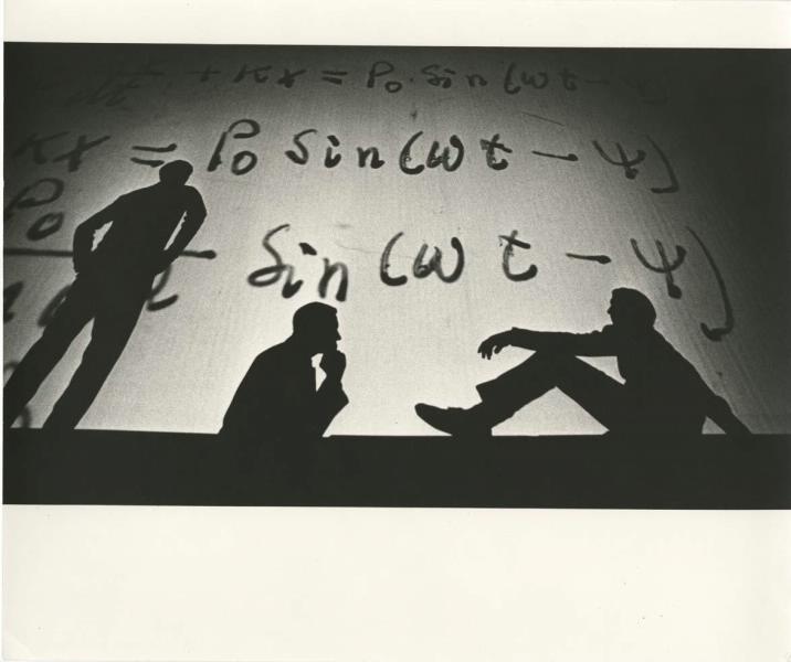 Студенты мехмата МГУ, 1969 год, г. Москва. Выставка «От сессии до сессии...» с этой фотографией.&nbsp;