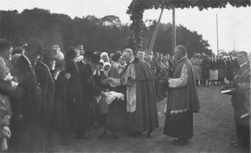 Встреча униатских священников с иудеями и православными, 1905 - 1907. Выставка «1905 год. Указ о веротерпимости» с этой фотографией.