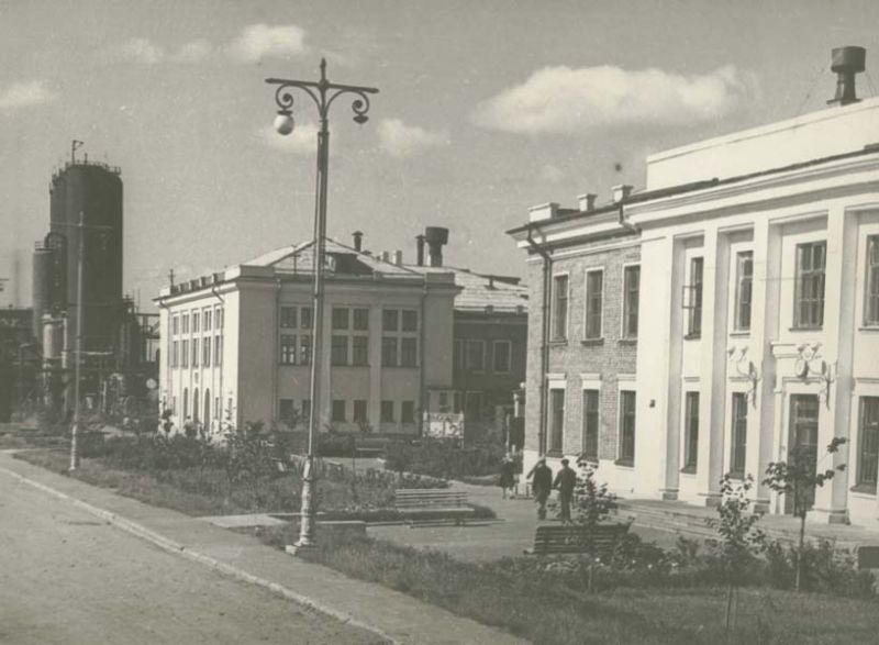 View of Cherepovets in 1978. The view from the roof of the multi-storey building