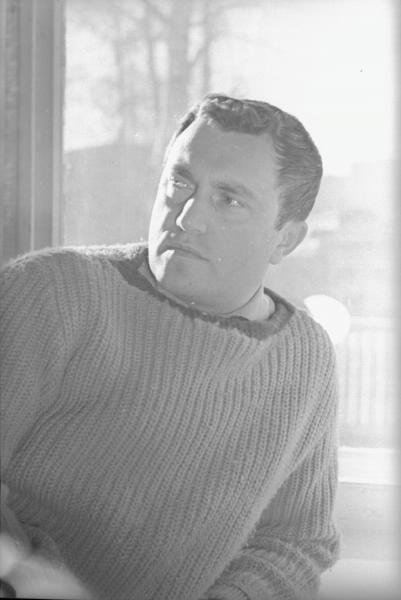 Писатель Василий Аксенов, 1960-е, г. Москва. Видео «Василий Аксенов» с этой фотографией.
