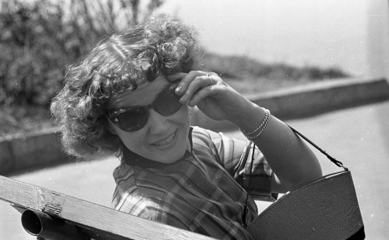 Портрет девушки в солнцезащитных очках, 1958 год, г. Свердловск
